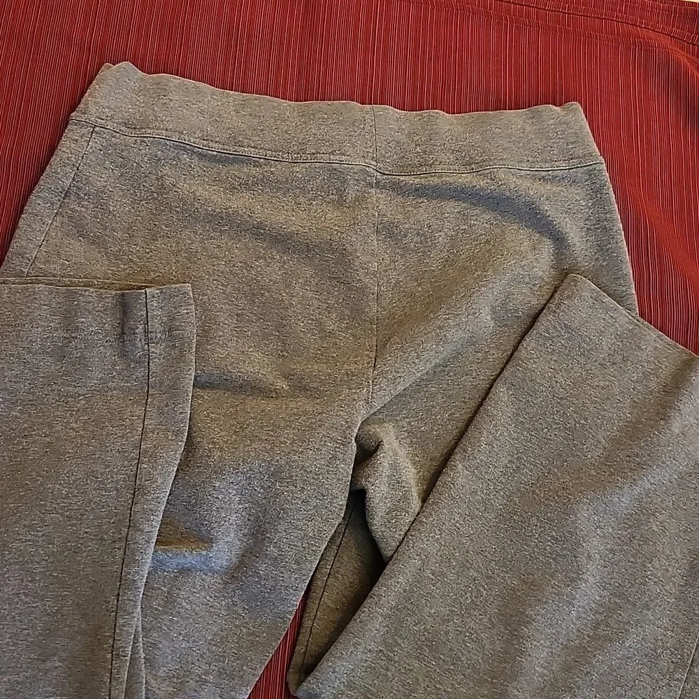 Land's End Women's Athletic Gray Capris, Size Medium (10-12) Tall, Elastic Waist